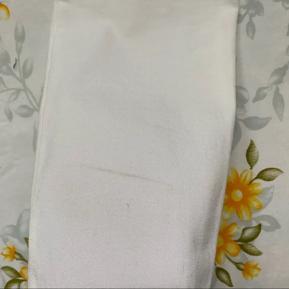 Old Navy Size 4 “The Diva” White Pants - Picture 10 of 12